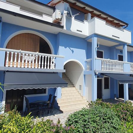 Apartments For Families With Children Lopar, Rab - 22227 Екстериор снимка