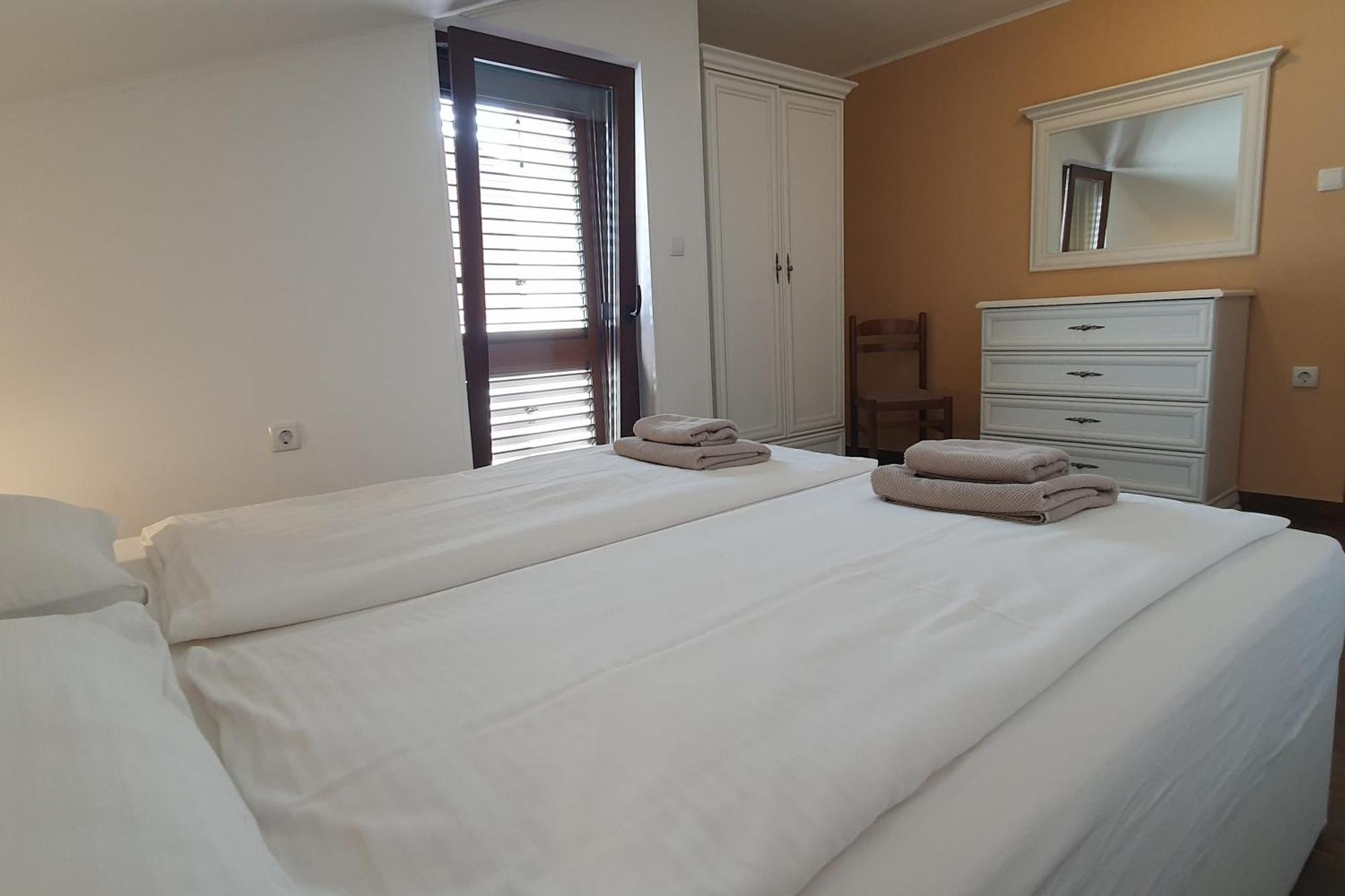 Apartments For Families With Children Lopar, Rab - 22227 Стая снимка