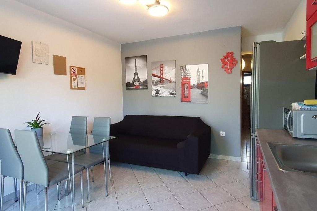 Apartments For Families With Children Lopar, Rab - 22227 Екстериор снимка