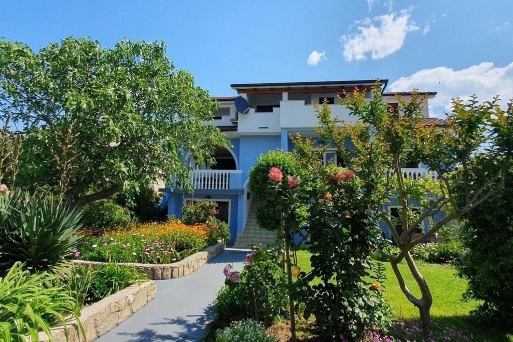 Apartments For Families With Children Lopar, Rab - 22227 Екстериор снимка